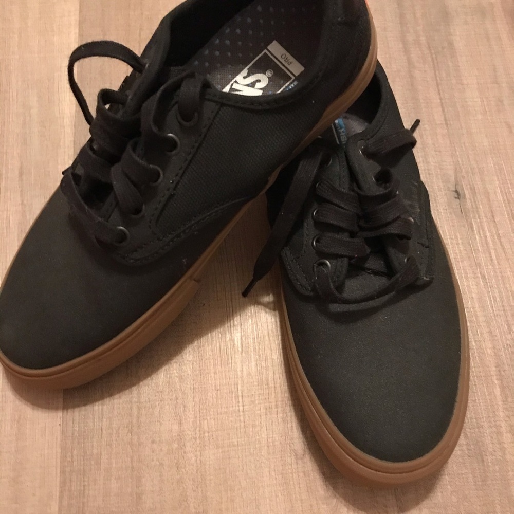 Vans men’s shoes size 7.5 black & tan